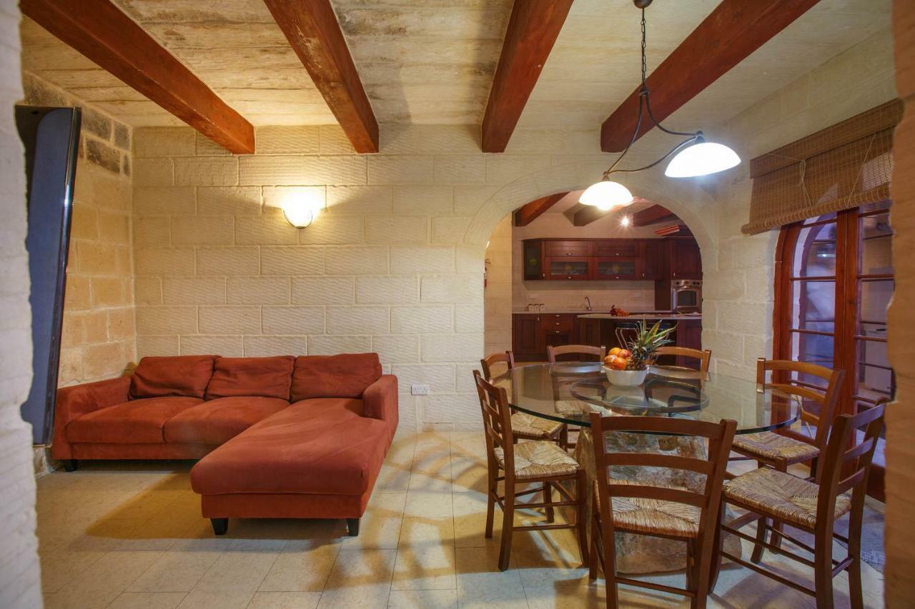 Il-Palma Holiday Farmhouse With Sunny Private Pool In Island Of Gozo Għarb Extérieur photo