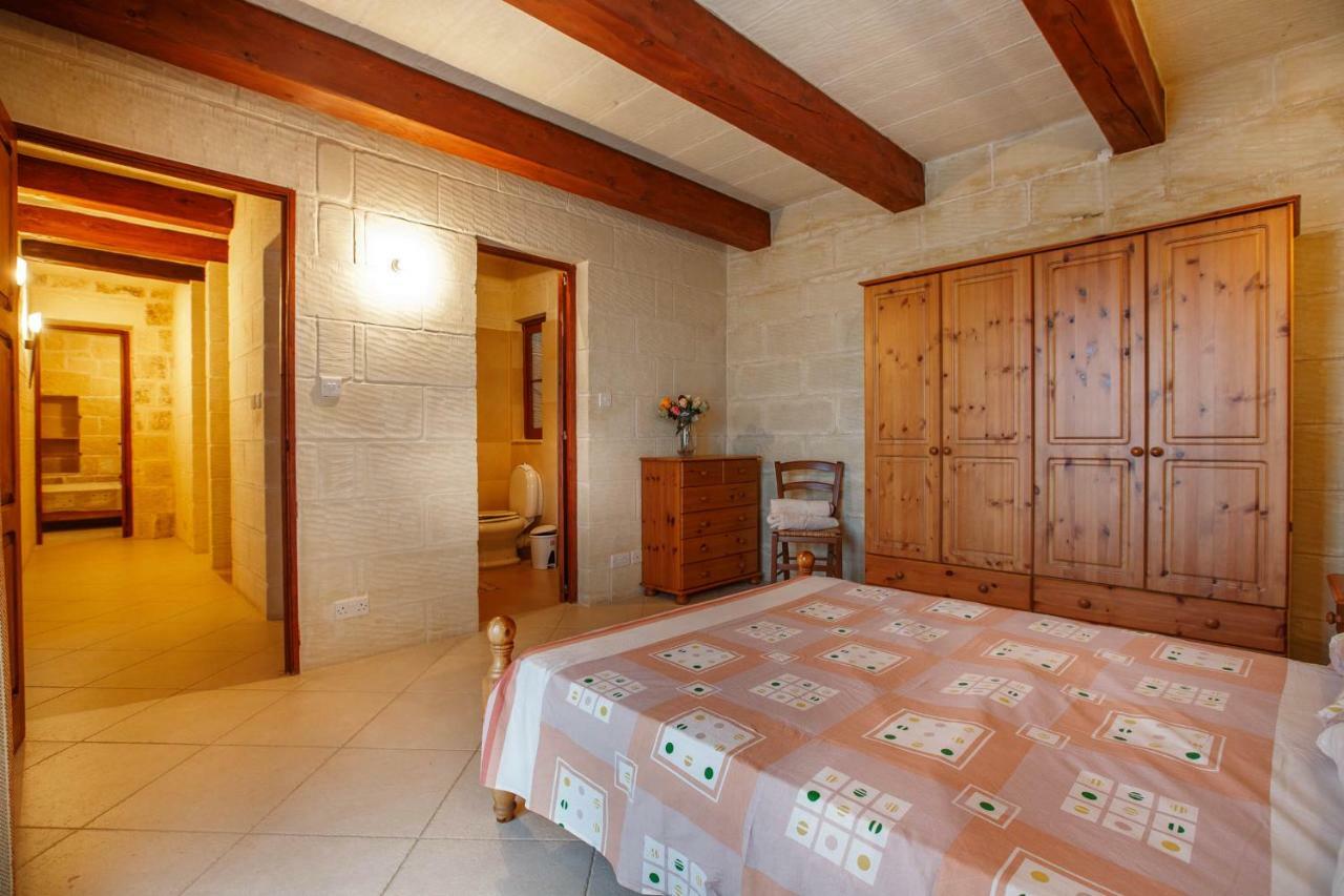 Il-Palma Holiday Farmhouse With Sunny Private Pool In Island Of Gozo Għarb Extérieur photo