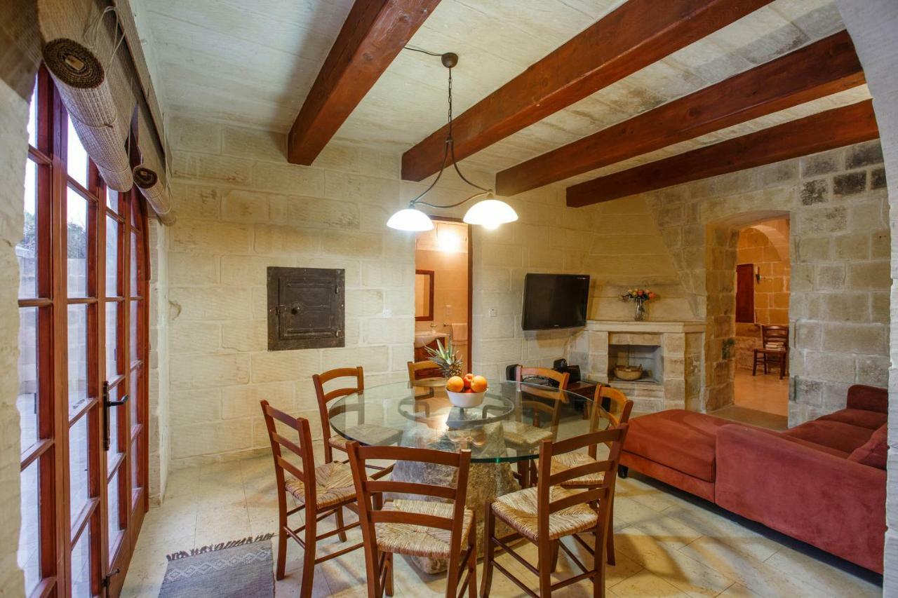 Il-Palma Holiday Farmhouse With Sunny Private Pool In Island Of Gozo Għarb Extérieur photo