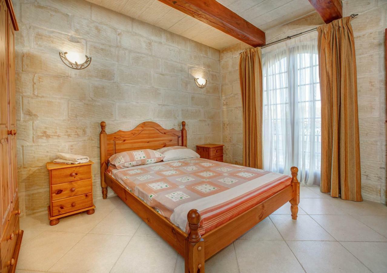 Il-Palma Holiday Farmhouse With Sunny Private Pool In Island Of Gozo Għarb Extérieur photo
