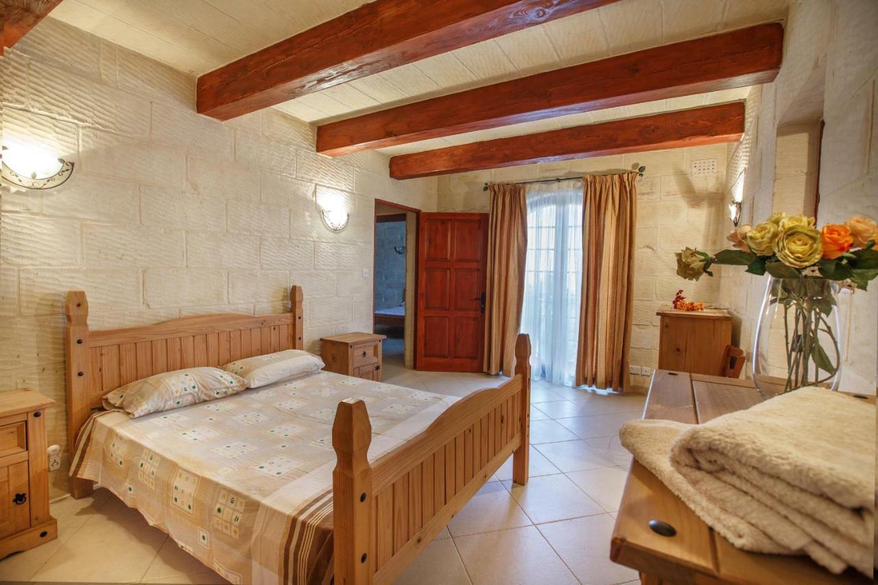 Il-Palma Holiday Farmhouse With Sunny Private Pool In Island Of Gozo Għarb Extérieur photo
